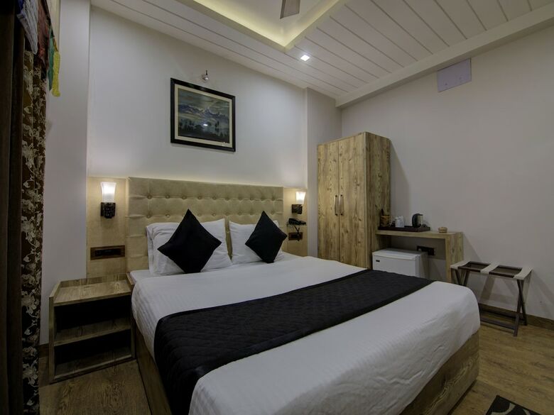 Oyo 13599 Hotel Venkatesh Regency