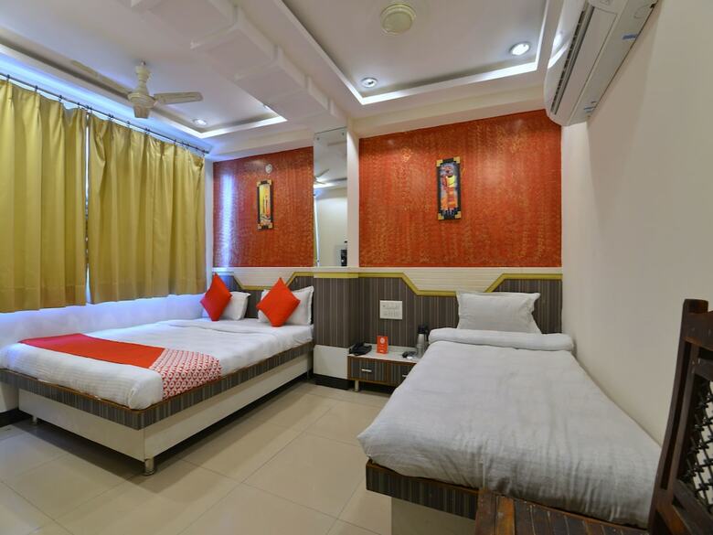 Oyo 13346 Hotel A R Ganpati Plaza