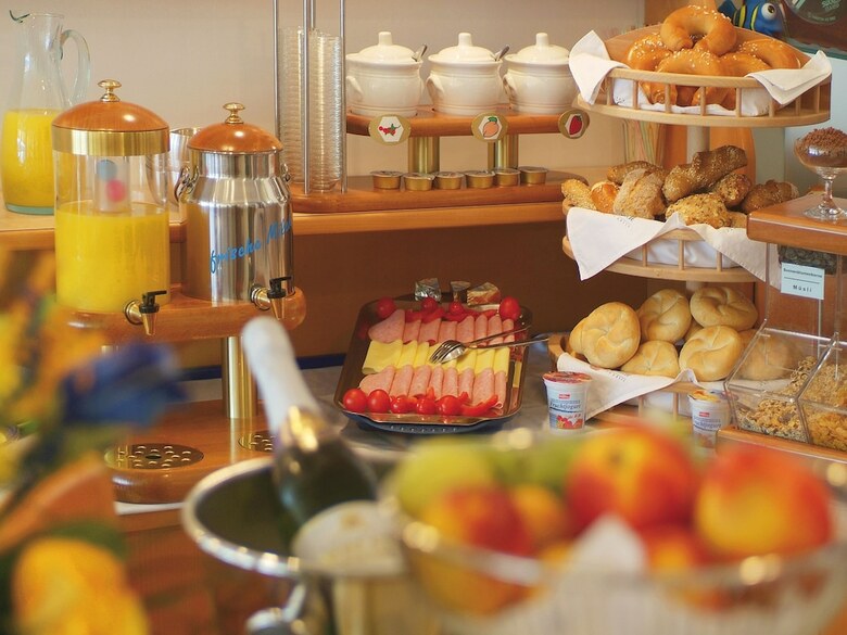 Hotel Barry Memle Lake Side Resort