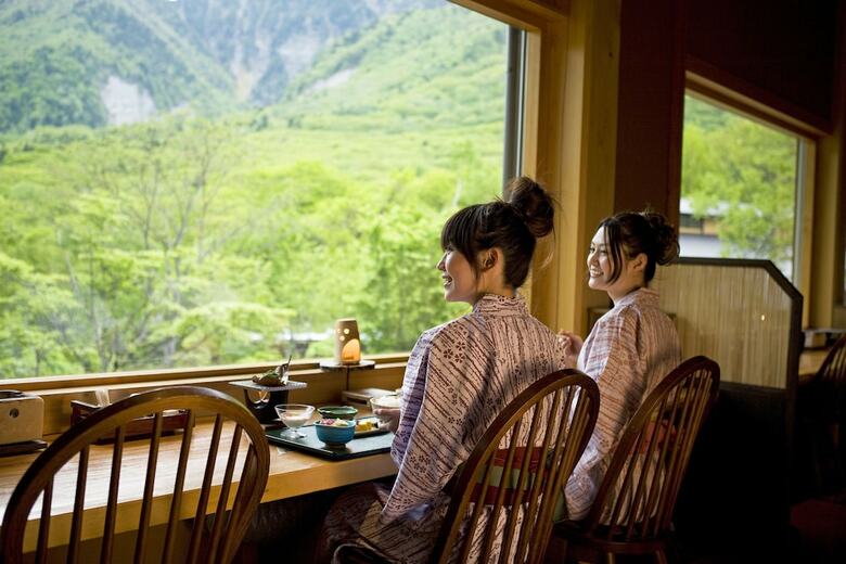 Hotel Takumi No Yado Miyama Ouan
