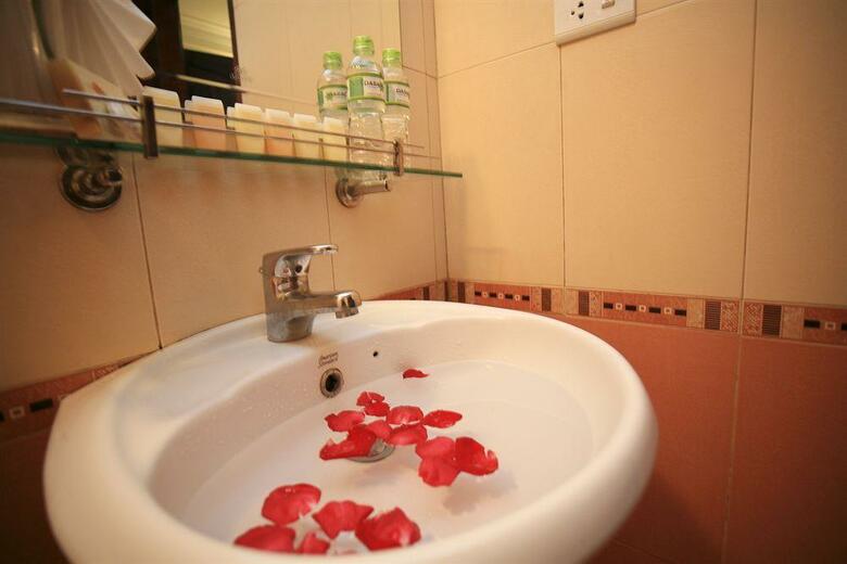 Hanoi Golden Moon Hotel