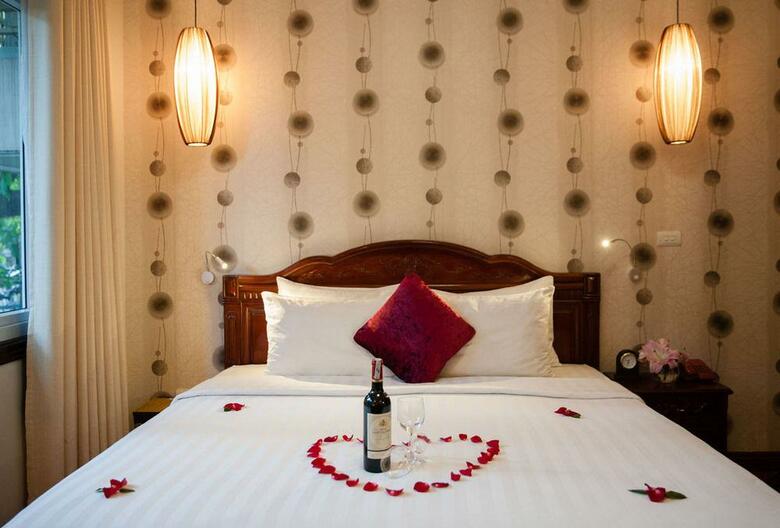 Hanoi Golden Moon Hotel