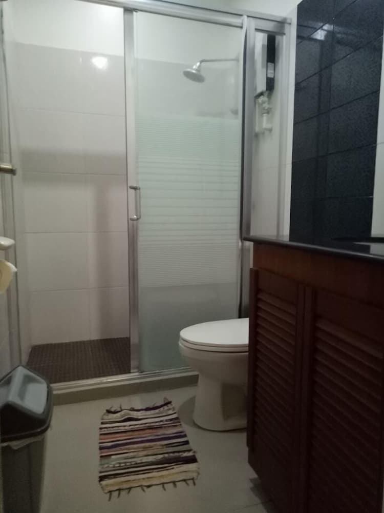 Hotel Amanentez Olongapo