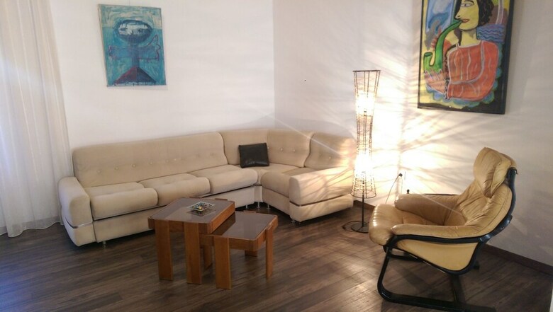 House 44 Apartments