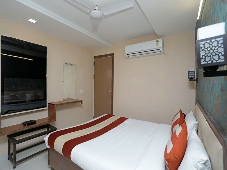 Hotel Oyo 13134 Grand Regency
