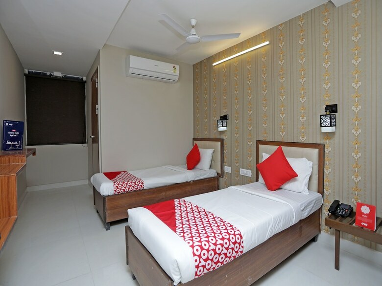 Hotel Oyo 13134 Grand Regency