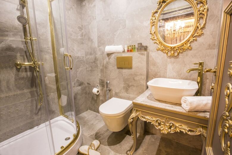 Hotel Real King Suit Otel
