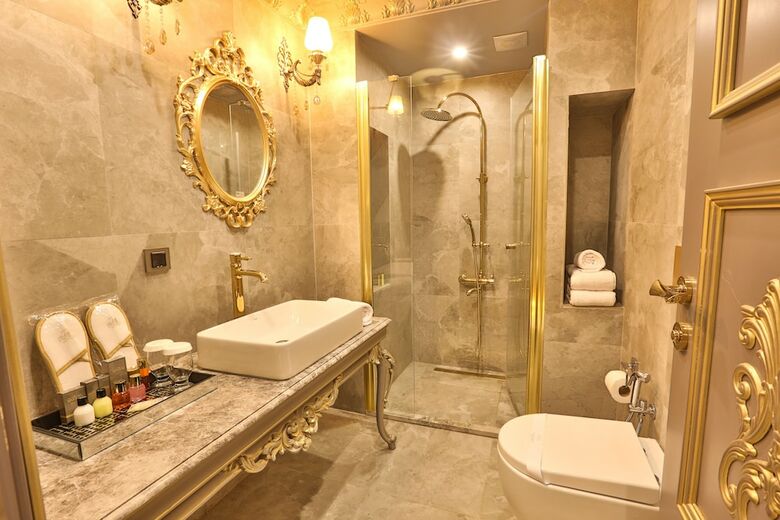 Hotel Real King Suit Otel