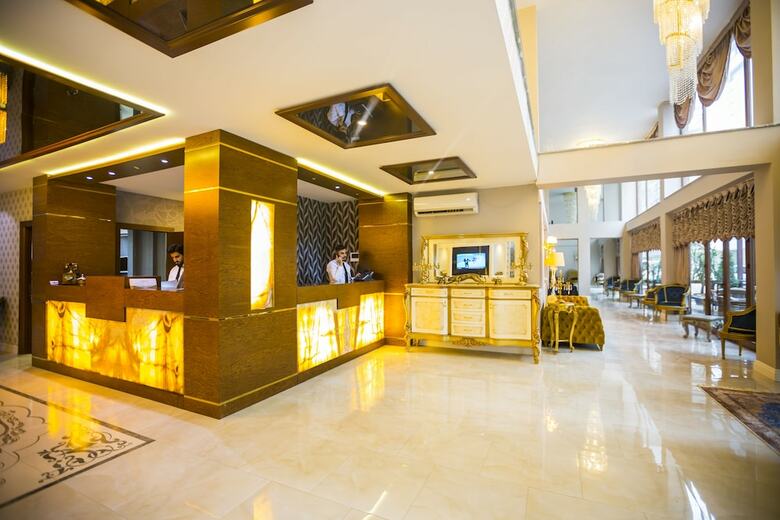 Hotel Real King Suit Otel