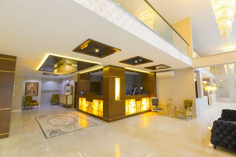 Hotel Real King Suit Otel