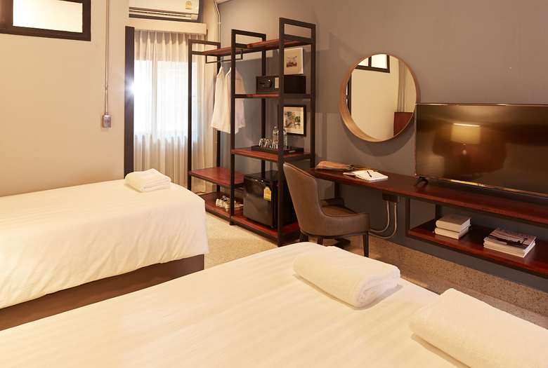 Hotel W22 By Burasari