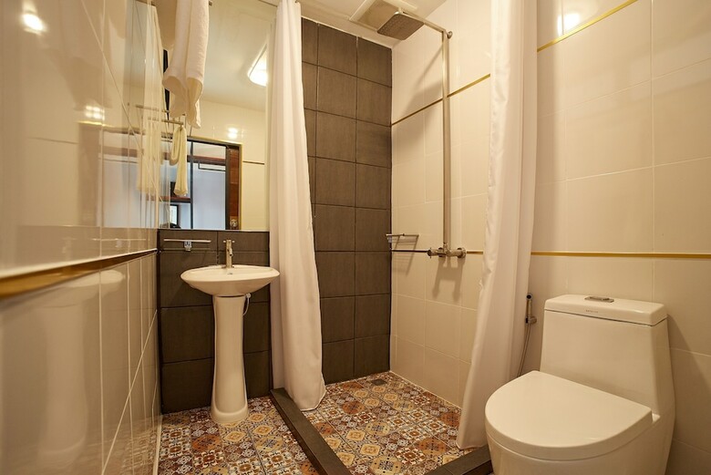 Hotel W22 By Burasari