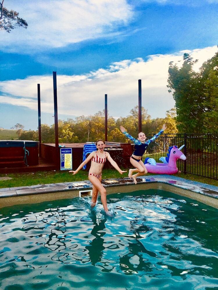 Dam It Getaway- Homestead