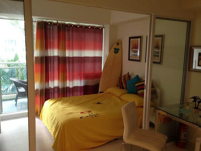 1 Br Condo By Pa @  Azure Urban Residences