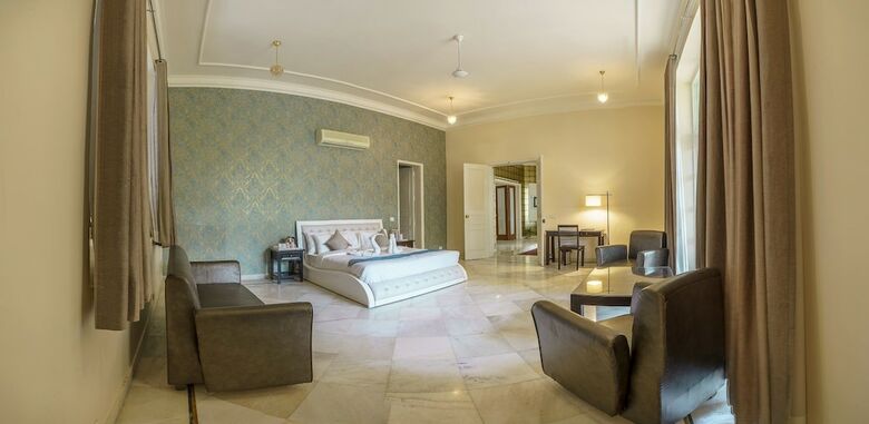 Hotel Vacation Inn Dewan Palace