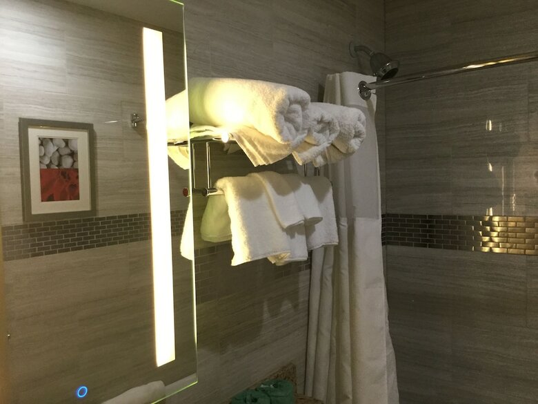 Hotel Ramada By Wyndham Bronx Terminal