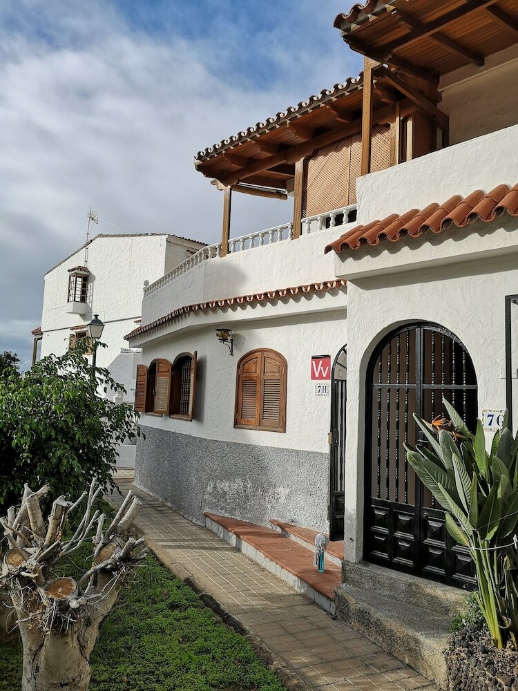 Apartamentos La Palmera 1 Holiday Home
