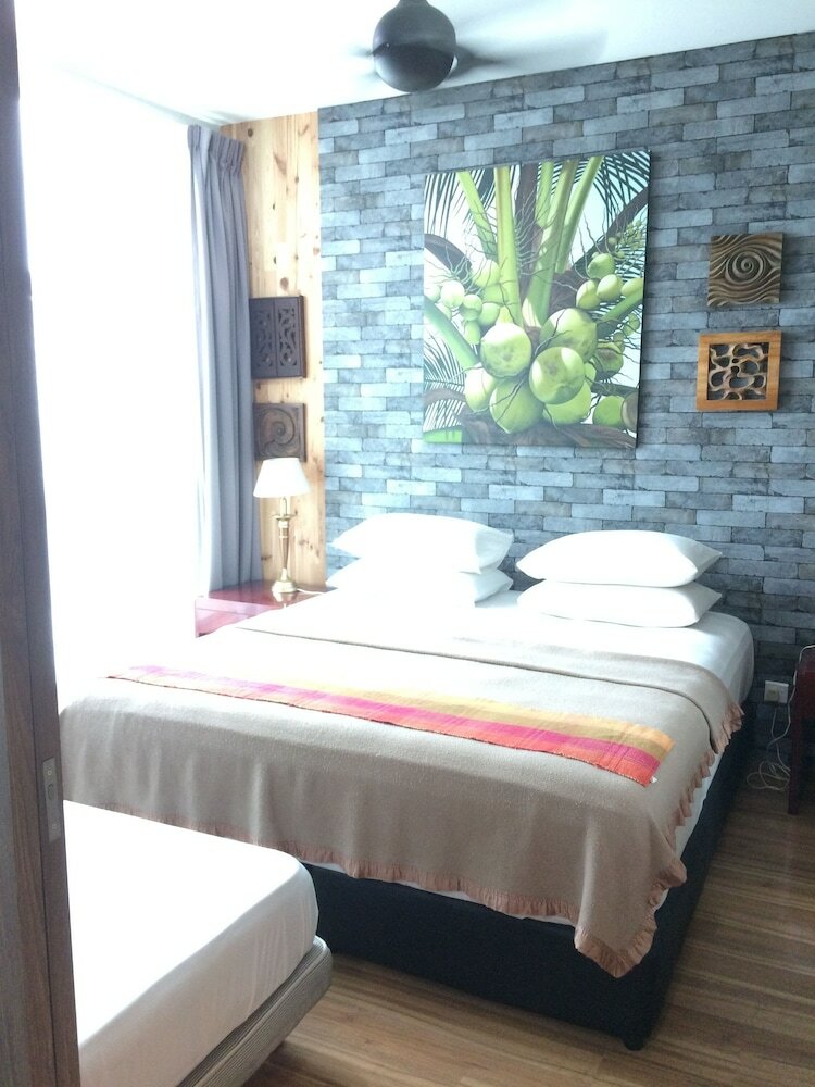 Lawang Suite Apartment With Balcony