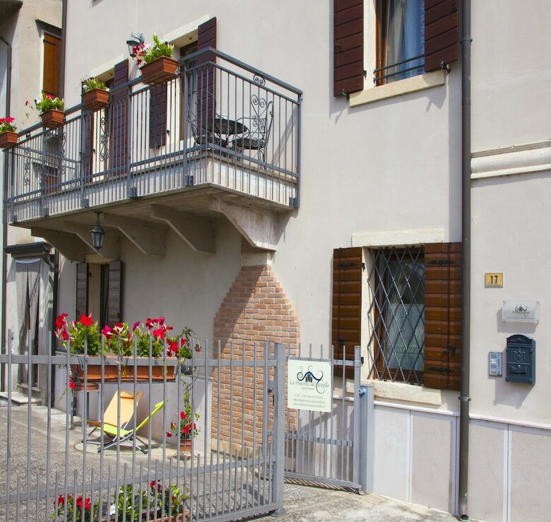 Hotel La Finestra Sul Castello