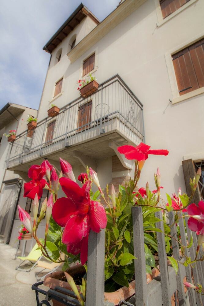 Hotel La Finestra Sul Castello