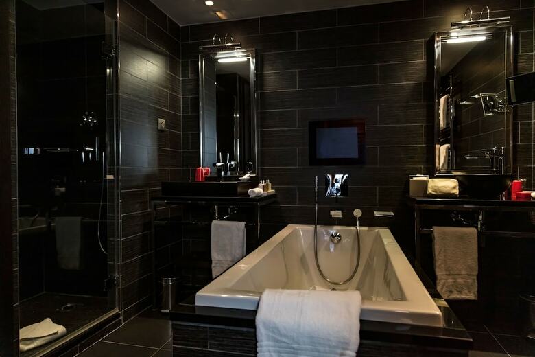 Hotel H�tel Avenue Lodge
