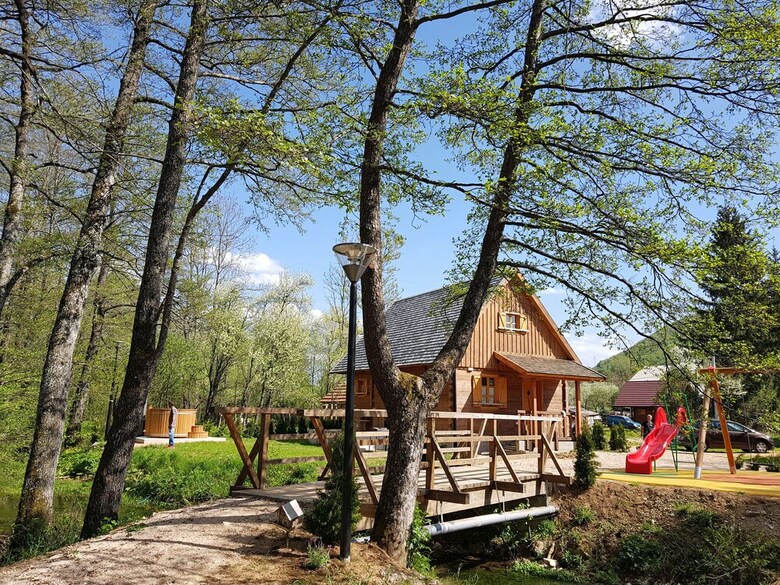 Vodenica Vrelo Chalets