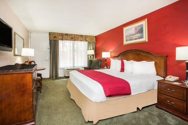 Hotel Ramada By Wyndham & Suites Warner Robins