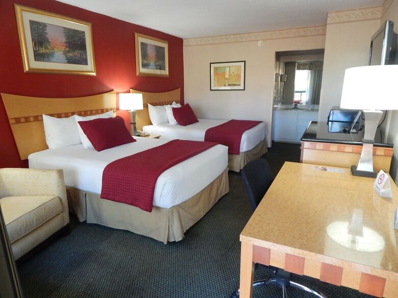 Hotel Ramada By Wyndham & Suites Warner Robins