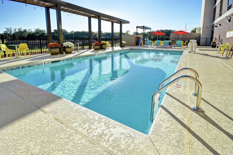 Hotel Home2 Suites By Hilton Lagrange