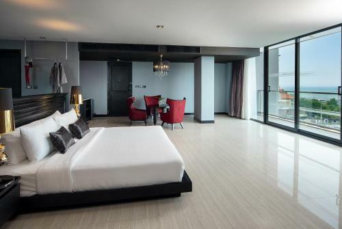 Hotel Tsix5 Quarter