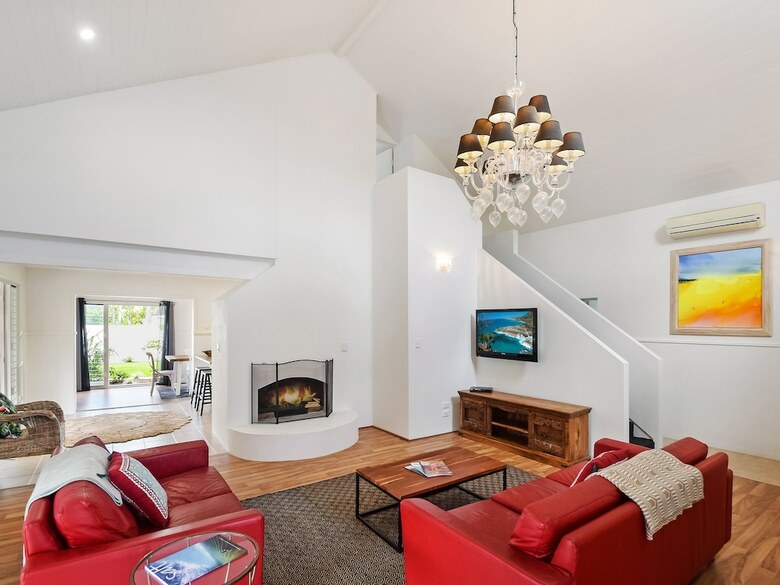 30 Wyuna Drive