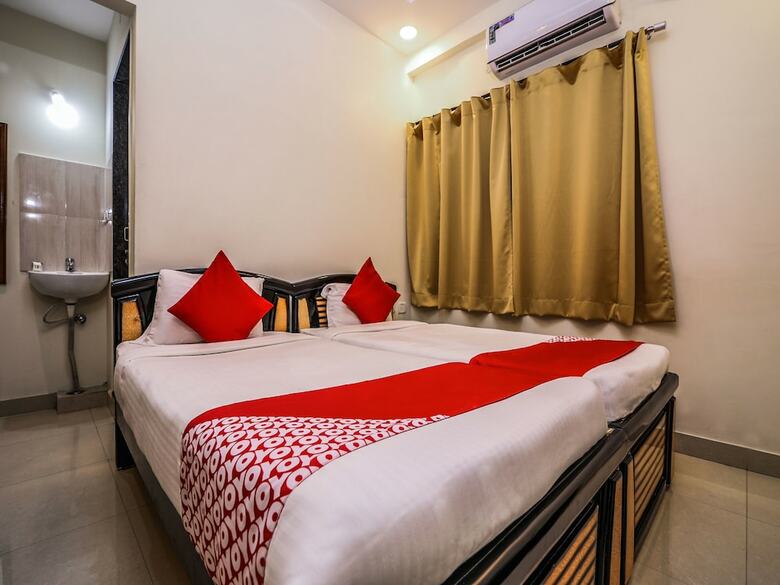 Oyo 15928 Hotel Midtown
