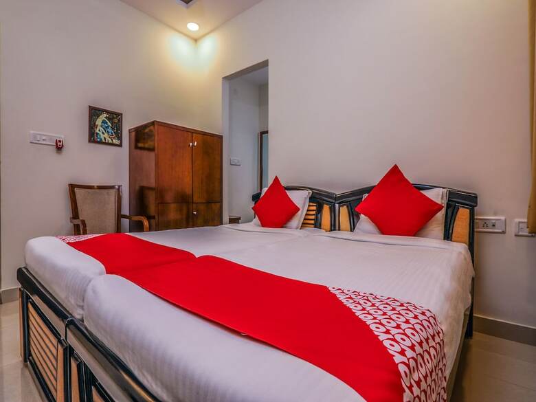 Oyo 15928 Hotel Midtown