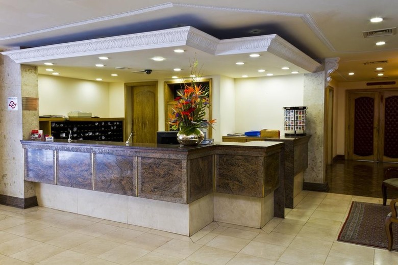 Hotel Le Premier Suites