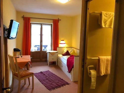 Hostal Gasthof Hotel Waltraud