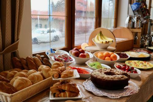 Hostal Gasthof Hotel Waltraud