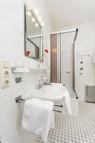 Apartamento Villa Waldfrieden - Ferienwohnungen Und -haus