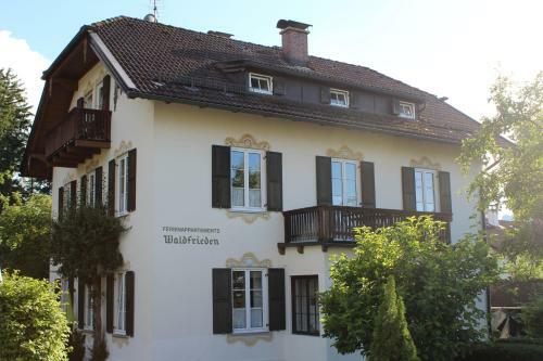 Apartamento Villa Waldfrieden - Ferienwohnungen Und -haus