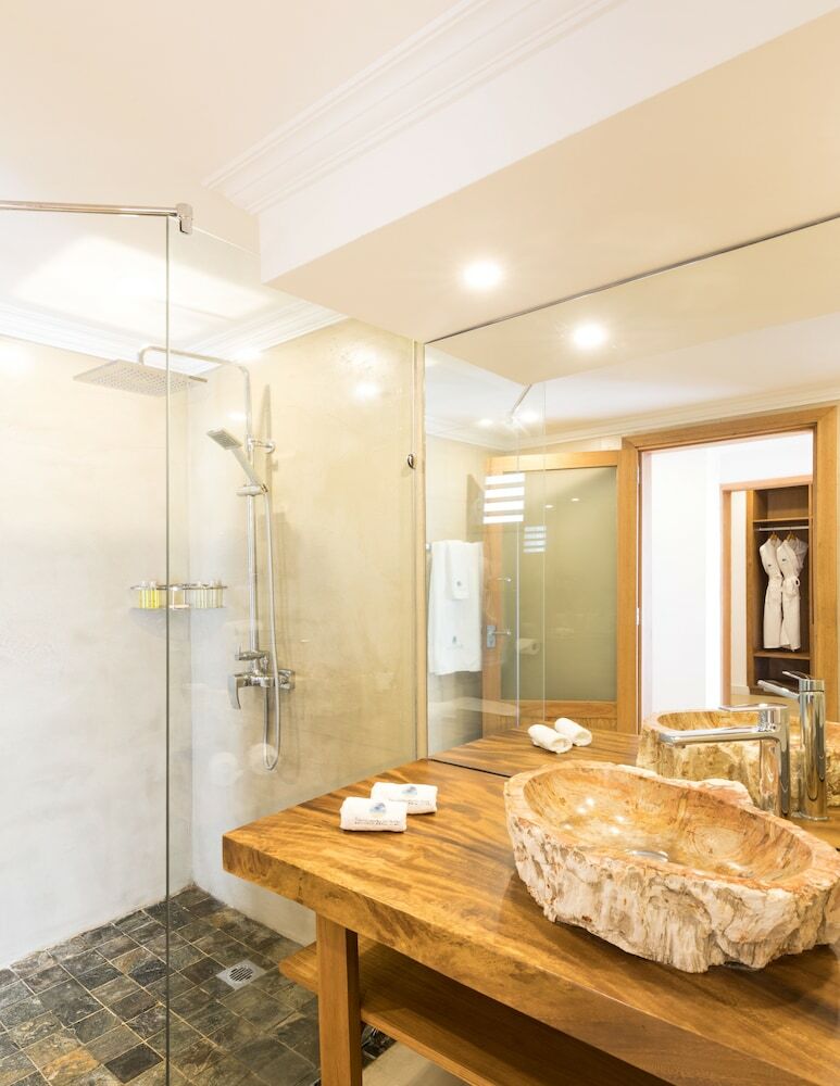 Seasense Boutique Hotel & Spa
