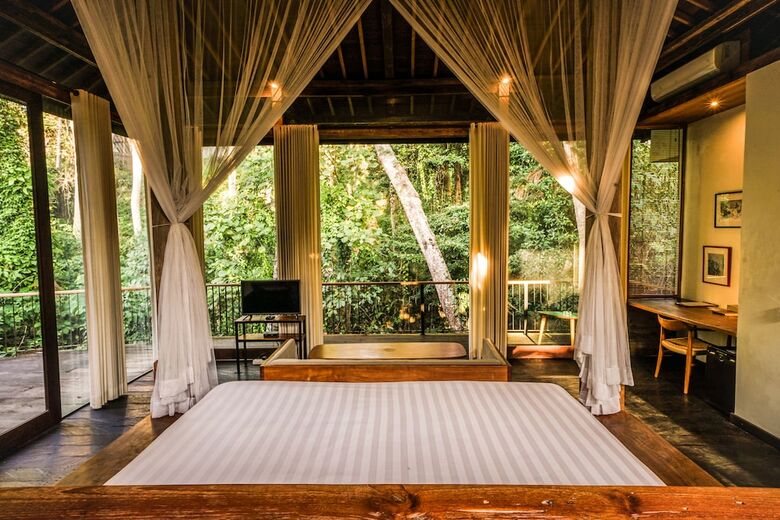 Hotel Surya Kembar Villas