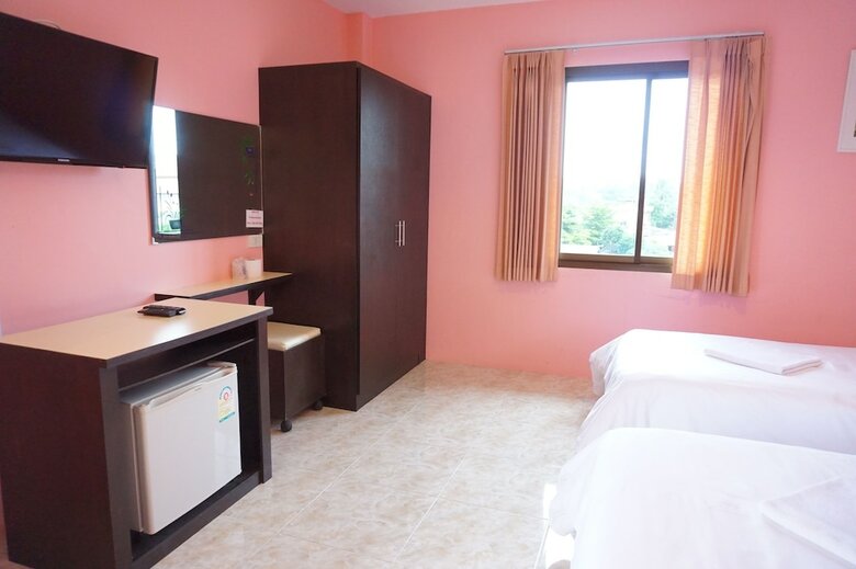 Hotel Pranee Mansion Airport