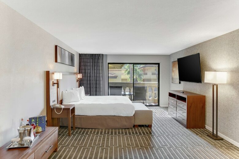 Hotel Pointe Hilton Tapatio Cliffs Resort
