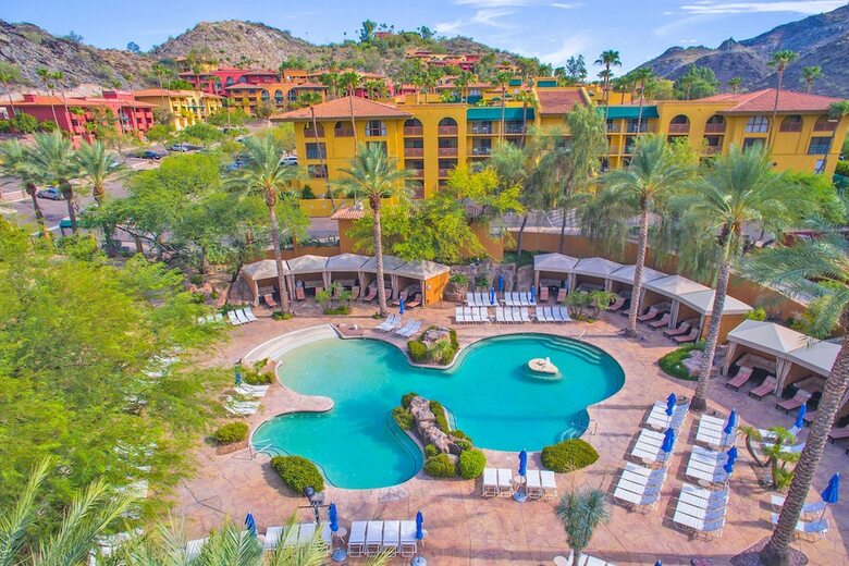 Hotel Pointe Hilton Tapatio Cliffs Resort