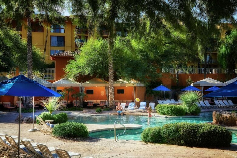 Hotel Pointe Hilton Tapatio Cliffs Resort