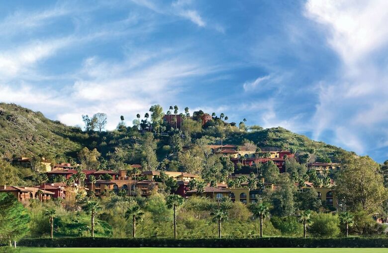 Hotel Pointe Hilton Tapatio Cliffs Resort