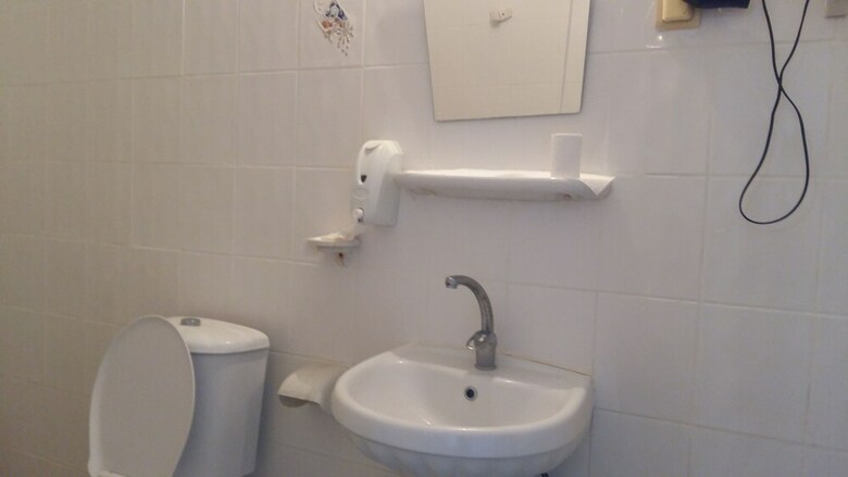 Hotel Bayrakli Otel