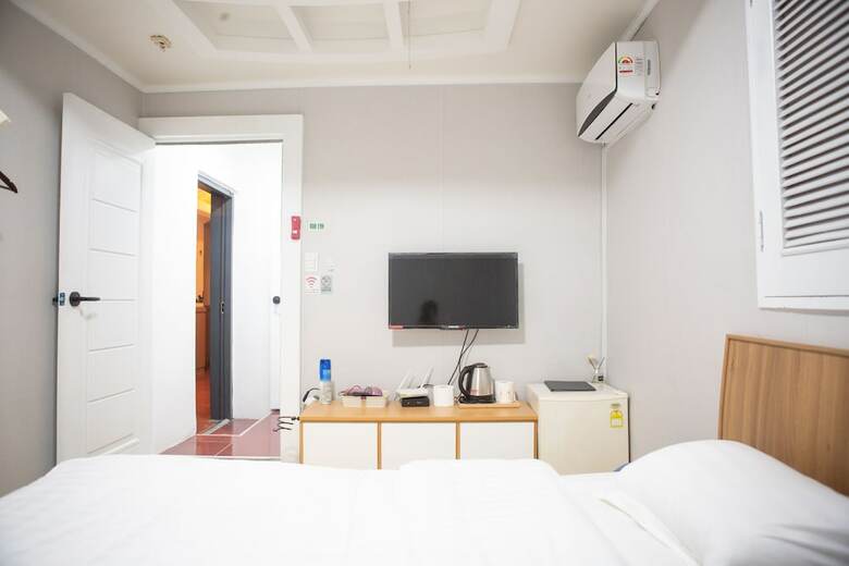 Gyeong's Family Hotel