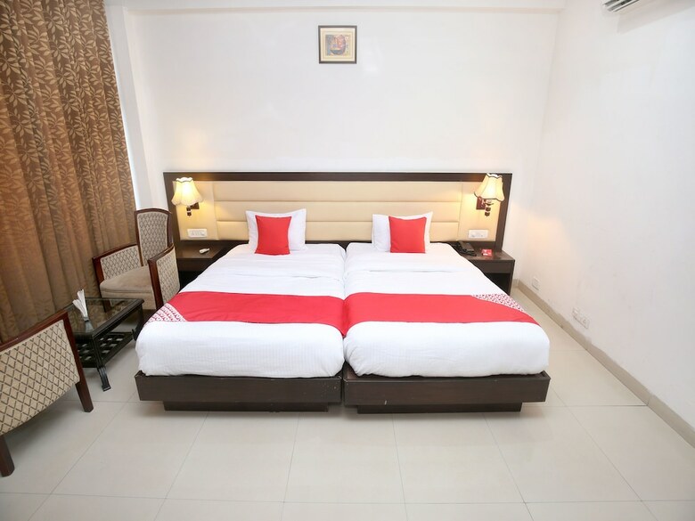 Oyo 13876 AA Hotel And Resorts
