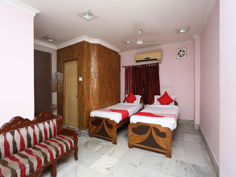 Hotel Oyo 11715 Mcc Guest House
