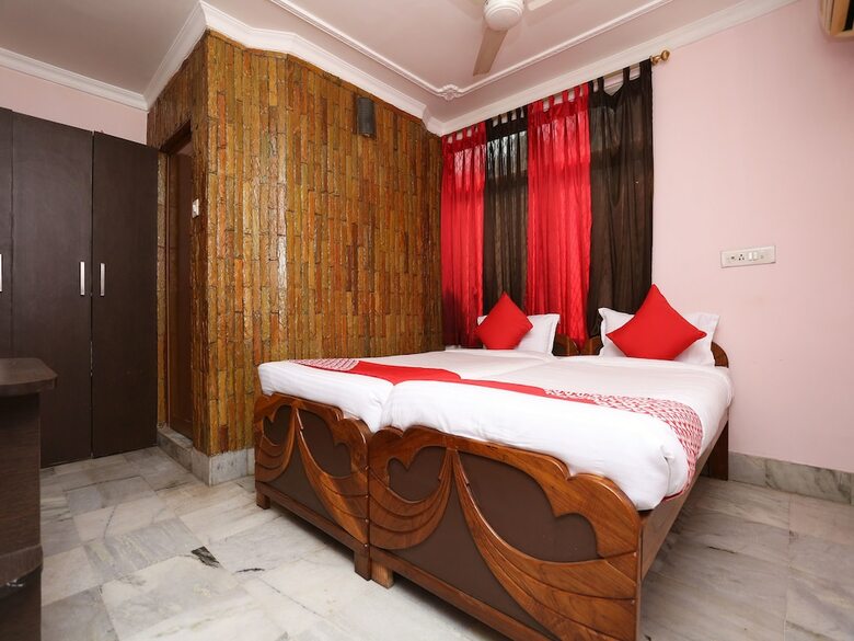 Hotel Oyo 11715 Mcc Guest House